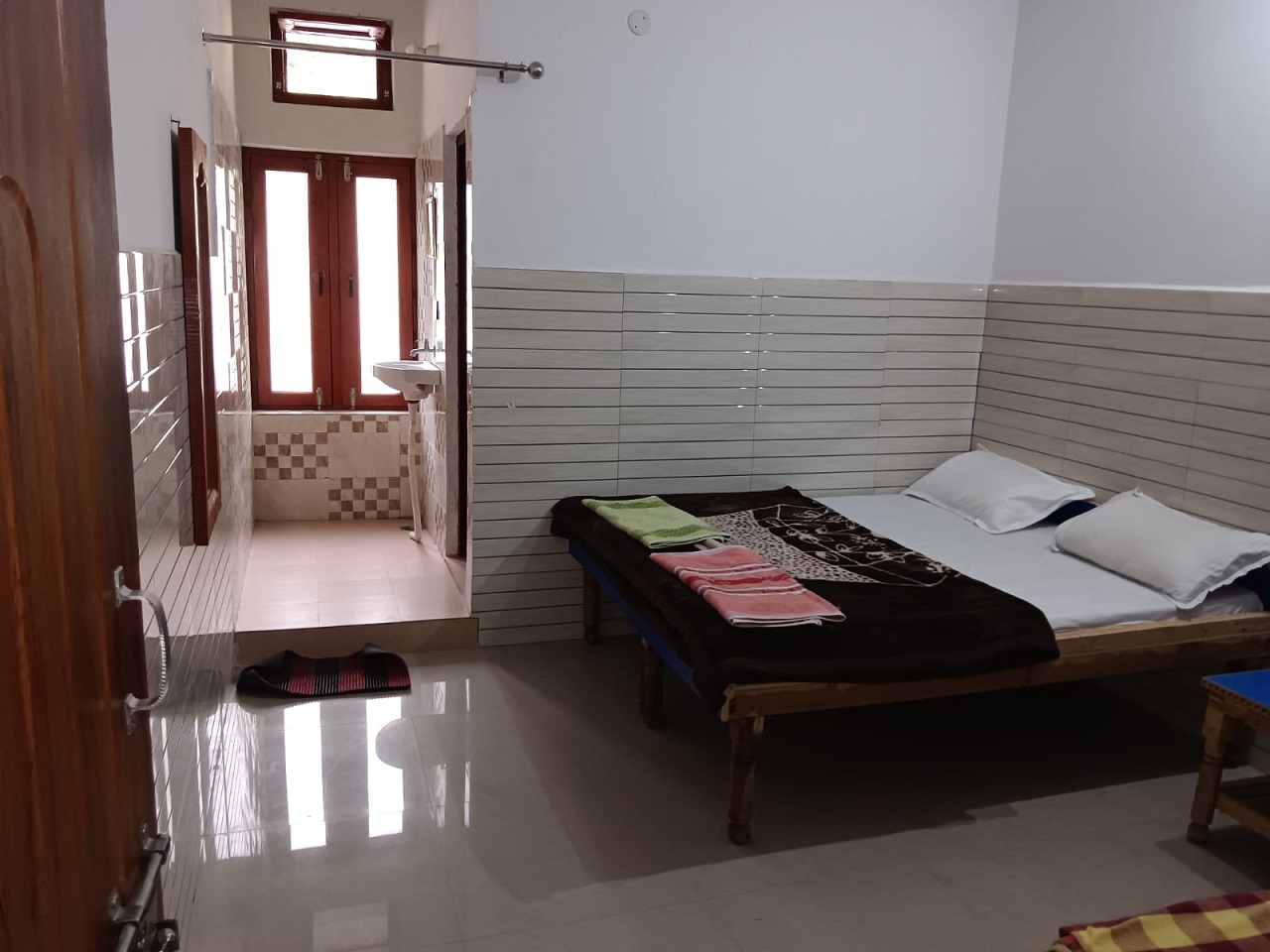 RATURI ANNEXE HOTEL AND RESTAURANT