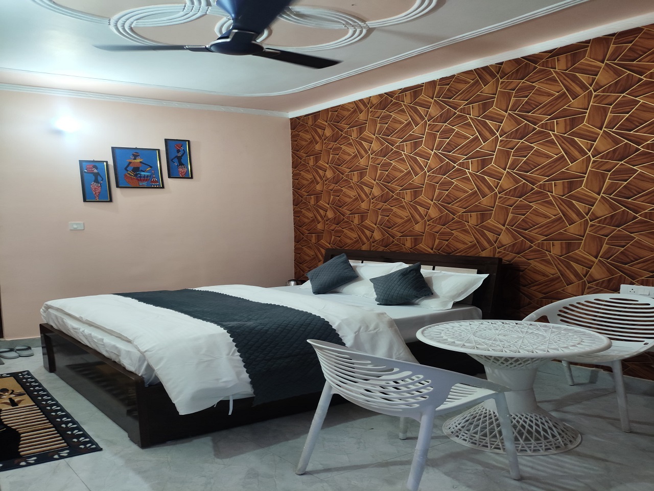 HOTEL CHANDRALOK BARKOT