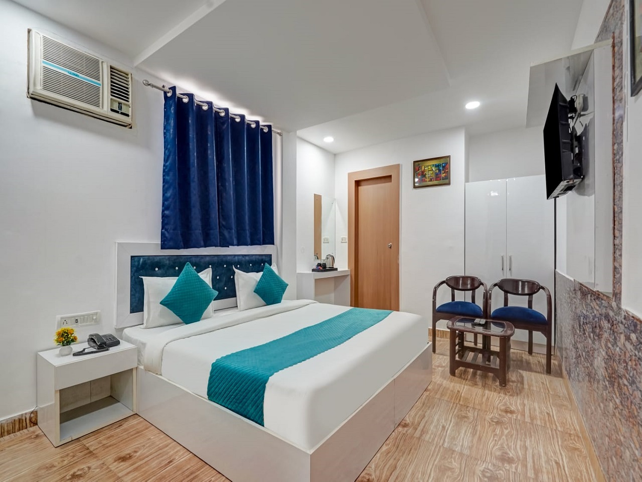 HOTEL RENOX SUITES DELHI AIRPORT